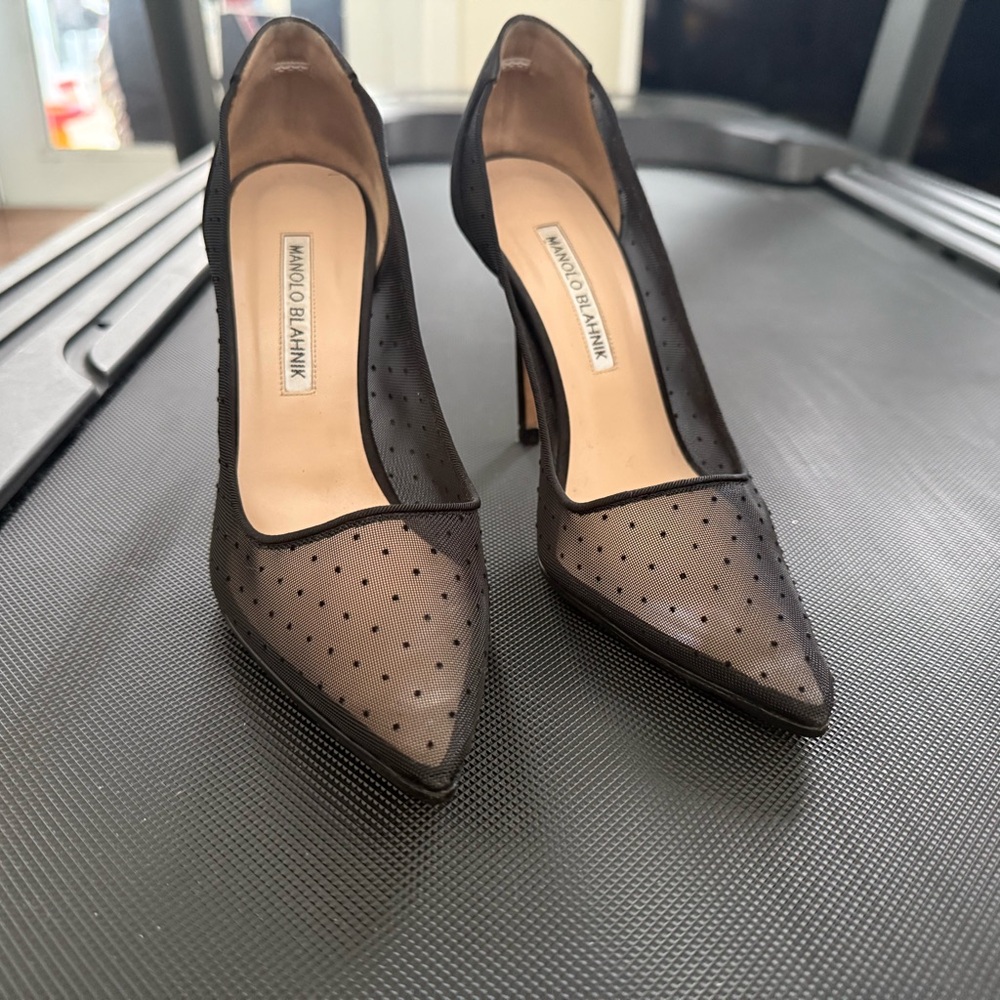Manolo Blahnik Black Heels with Elegant Design